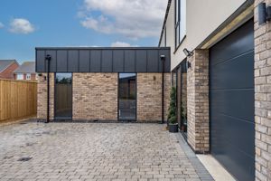 Photo 31- click for photo gallery